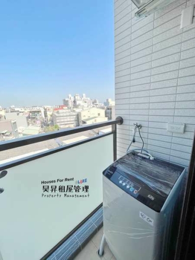 近大里工業區、修平科大、藝術廣場💖透天電梯🉑️租補💖機車位一戶一格💖陽台獨洗曬💖雙門冰箱💖雙人沙發💖子母車💖飲水機💖（第3張）