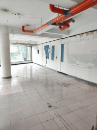 📢 高雄小港漢民商圈｜黃金三角窗 2F 萬用店面出租 ✨（第3張）