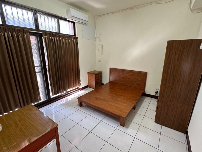 工班可公司可合租可🛏室內車庫可停雙車透天🚗近園區京元電(第9張)