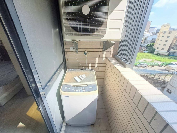 可租補☆整棟超新電梯套房☆陽台獨洗☆代收包裹☆子母車 - Image 7