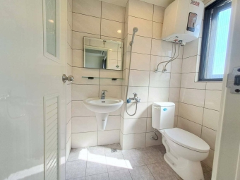 可租補☆整棟超新電梯套房☆陽台獨洗☆代收包裹☆子母車 - Image 13