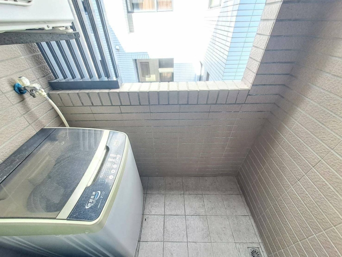 可租補☆整棟超新電梯套房☆陽台獨洗☆飲水機☆子母車（第8張）