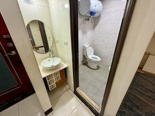 💞大象租屋💞近SOGO.威尼斯影城旁.漂亮精緻網路套房.傢俱.家電.有陽台（第6張）