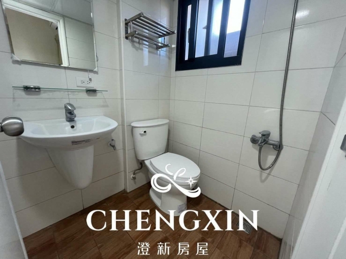 🎉近台元〰️可租補〰️獨立陽台洗衣機〰️獨立流理台可開伙〰️衛浴開窗〰️有電梯〰️室內機車位🎉（第5張）