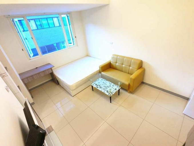 **大空間採光套房*地點超級優秀*飲水機*子母車*陽台獨洗曬* - Image 1