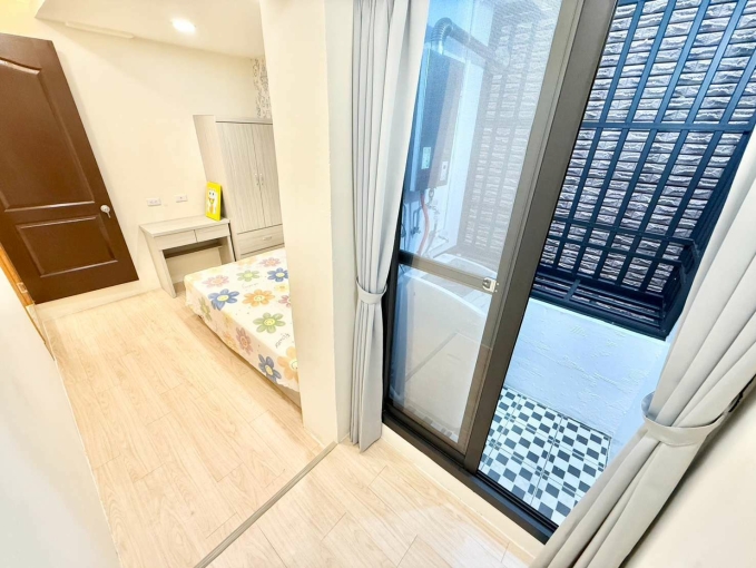 blackpink回歸了🐈可寵可狗✨陽台獨洗⚡可租補✨近火車站 忠孝夜市 興大💕宇你相見（第2張）