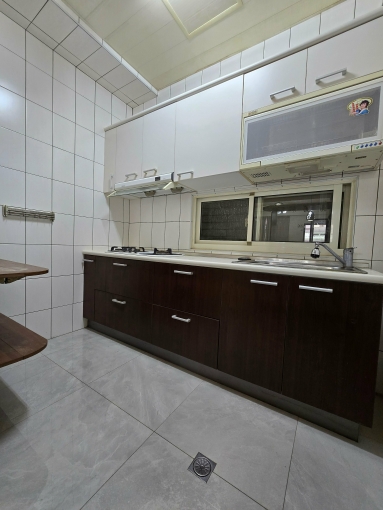 免管費＋有車位！沙鹿整棟透天出租 28K（第3張）