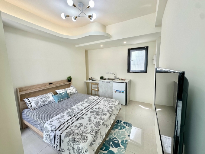 超新電梯套房*可貓*陽台獨洗曬*乾溼分離*衛浴開窗*流理臺*沙發*機車位~（第2張）