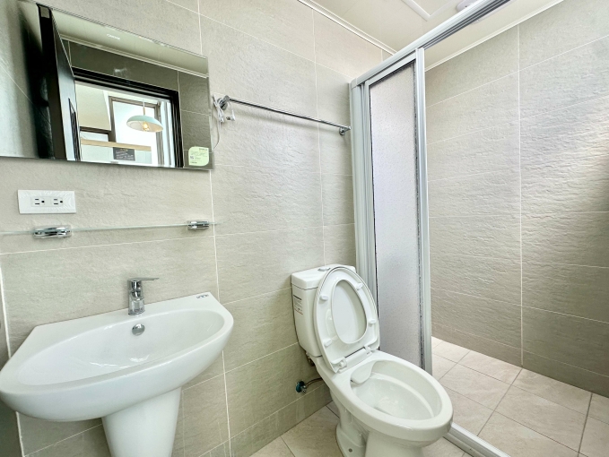 超新電梯套房*可貓*陽台獨洗曬*乾溼分離*衛浴開窗*流理臺*沙發*機車位~（第11張）