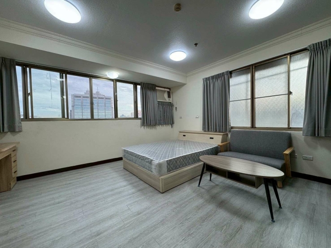 🔥西屯大間電梯🔥可租補🔥台水台電🔥近逢甲夜市（第1張）