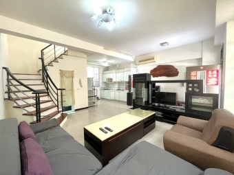 橘子🍊都會公園前🍊四樓別墅🍊3房3衛可租補（第1張）