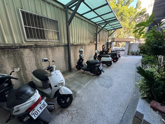 新竹市國賓飯店溫馨小套房 可租補 - Image 8