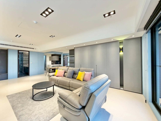 ✨夢想豪宅✨可補家具✨含兩個汽車位 一個機車位（第2張）