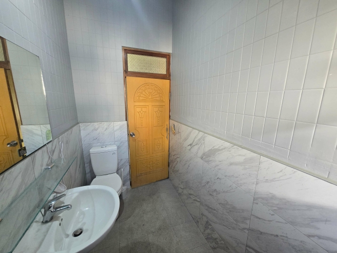 🏡精華地區稀有店住🏡好停車•門前百坪公園•千戶社區就在隔壁•人潮就是錢潮✨️（第4張）