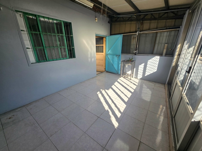 🏡精華地區稀有店住🏡好停車•門前百坪公園•千戶社區就在隔壁•人潮就是錢潮✨️（第15張）