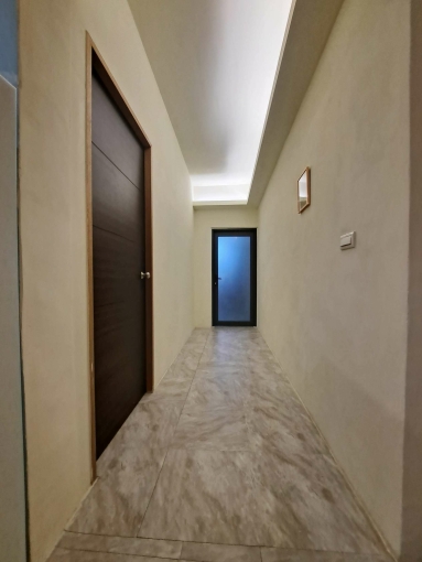 家庭式住家或三人合租,（物超所值） 溫馨簡約風, 兩面採光佳,隔音佳，超大陽台,通風（第10張）