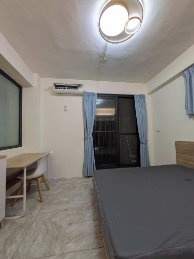 家庭式住家或三人合租,（物超所值） 溫馨簡約風, 兩面採光佳,隔音佳，超大陽台,通風（第5張）