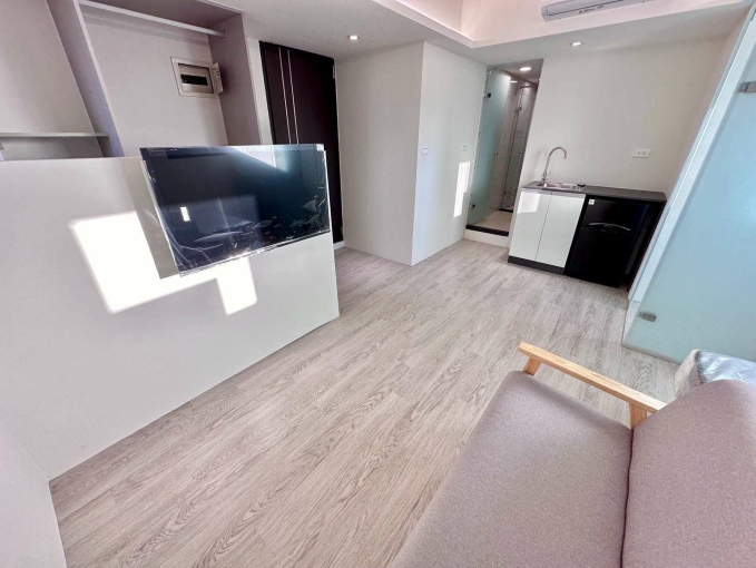 稀有可寵🍀流理台🍀乾溼分離🍀陽台獨洗🍀電梯（第8張）