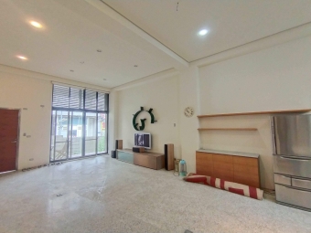 橘子🍊台灣大道巷內近漢口國中🍊稀有高質感別墅🍊可營登（第4張）