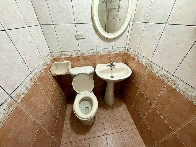 💞大象租屋💞近中原大學.大潤發旁.電梯網路漂亮套房.附傢俱.家電.有陽台（第7張）