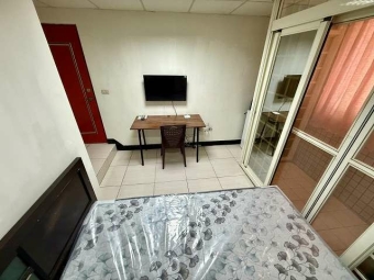 💞大象租屋💞近中原大學.大潤發旁.電梯網路漂亮套房.附傢俱.家電.有陽台（第5張）