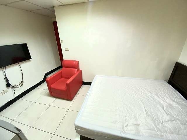 💞大象租屋💞近中原大學.大潤發旁.電梯網路漂亮套房.附傢俱.家電.屋況佳.（第6張）