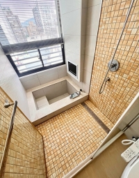 大安站走4分就到❗️ 室採光明亮、通風良好，屋況維持佳，家具家電齊全，可直接入住。（第2張）