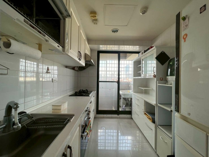 租-美村向上星巴克｜3房B1平車 (附冷氣家具家電) 無電視機（第9張）