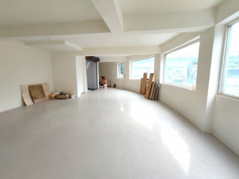 @@麟光捷運商圈旁*採光明亮機能辦公（第6張）