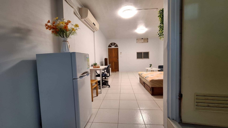 梅川東河畔~可租補全配超大套房 - Image 6