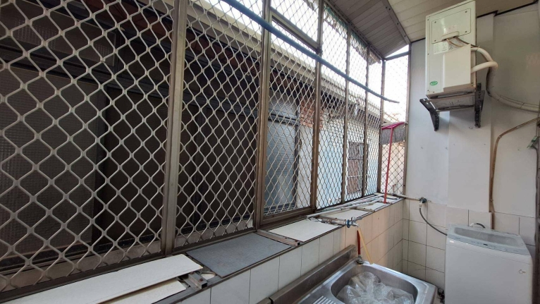 梅川東河畔~可租補全配超大套房 - Image 9