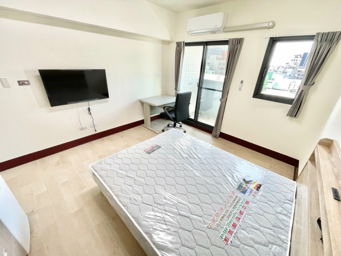 雙租補☆陽台☆超新電梯套房☆飲水機☆垃圾處理（第2張）