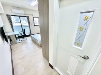 雙租補☆陽台☆超新電梯套房☆飲水機☆垃圾處理（第8張）