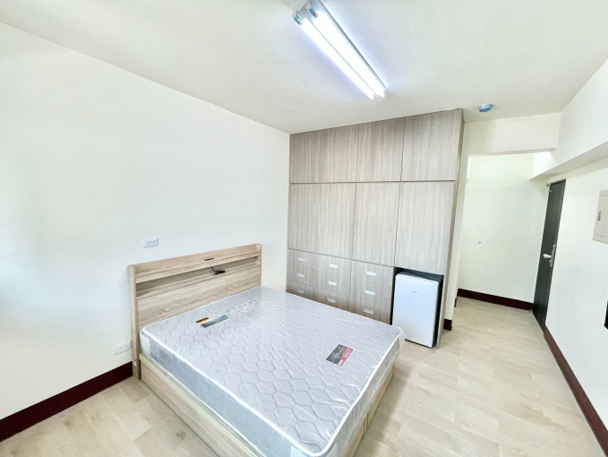 雙租補☆陽台☆超新電梯套房☆飲水機☆垃圾處理（第6張）