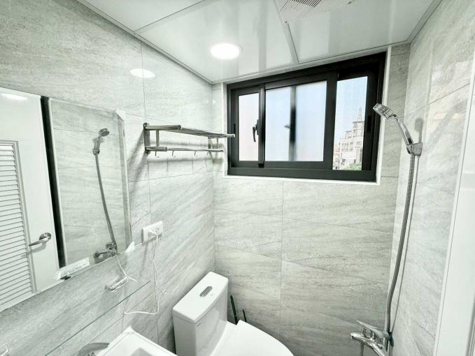 你混哪裡?我混黑眼圈⚡可貓貓✨陽台獨洗✨可租補💕近興大 忠孝夜市⚡宇你相見（第13張）