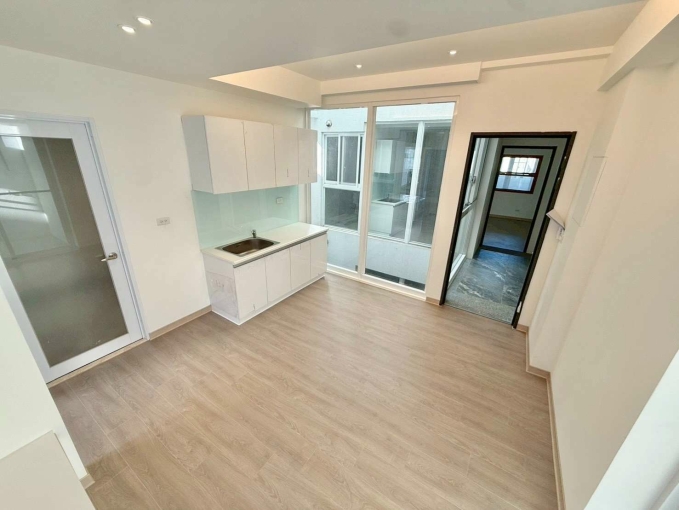 🔥西區最頂電梯別墅🔥兩房還可貓🔥台水台電🔥全新會有家具 - Image 14