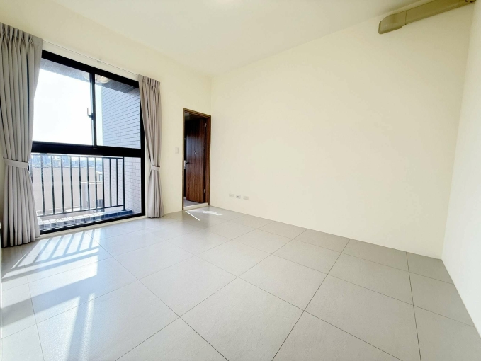 梧棲鄰近沙鹿家樂福商圈⭐三房平車超便宜可租補可提供家具（第6張）