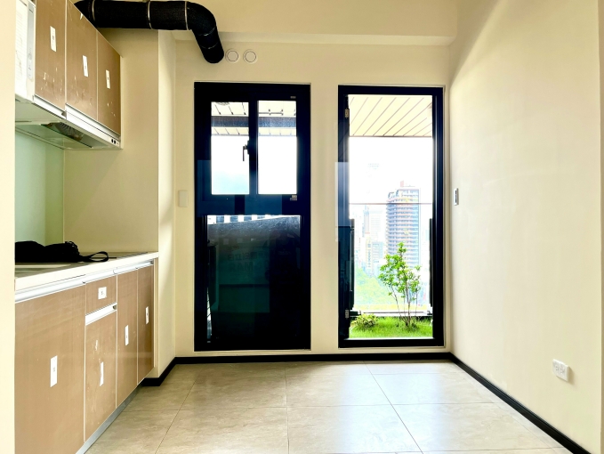 免仲介費R12-興富發博愛超美景觀3房-可租補.家俱可談（第4張）