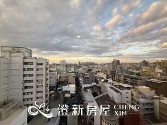 🎉步行5分到巨城/高樓層頂樓不怕吵/電梯三房只要29000/可租補報稅入戶籍/一層兩戶單純/重修翻修/養寵可談🎉（第8張）