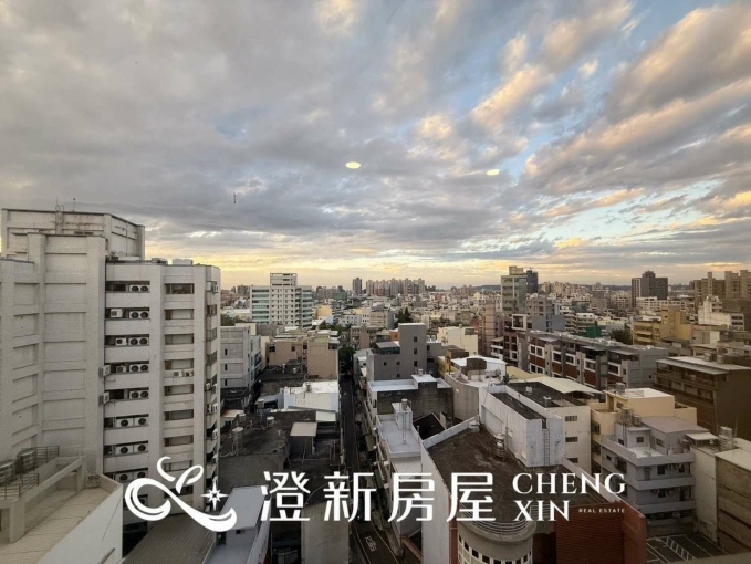 🎉步行5分到巨城/高樓層頂樓不怕吵/電梯三房只要29000/可租補報稅入戶籍/一層兩戶單純/重修翻修/養寵可談🎉（第8張）