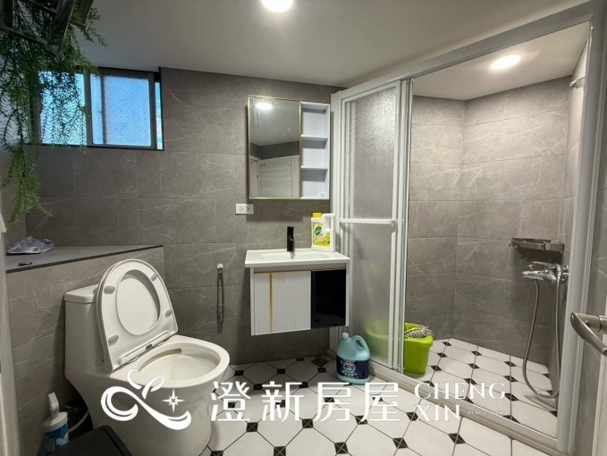 🎉步行5分到巨城/高樓層頂樓不怕吵/電梯三房只要29000/可租補報稅入戶籍/一層兩戶單純/重修翻修/養寵可談🎉（第9張）