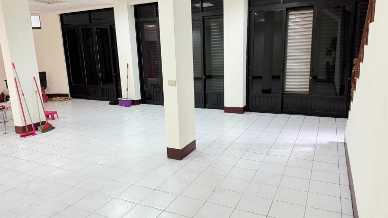 【中壢三角窗店面出租】#本房屋看房不需要先付押金才能排隊看屋（第4張）