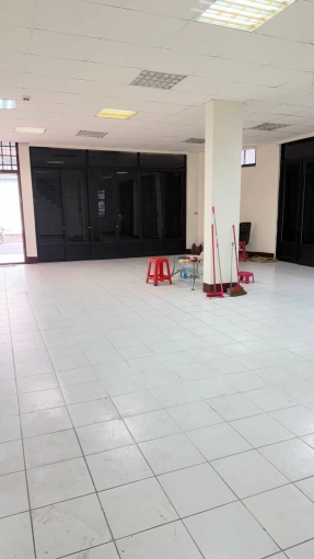 【中壢三角窗店面出租】#本房屋看房不需要先付押金才能排隊看屋（第8張）