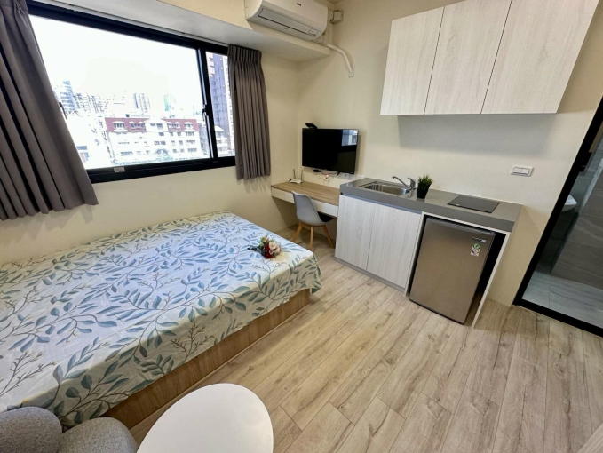 💕近一中❤️陽台獨洗曬😍電梯✨子母車😘可租補🦋機車位（第2張）