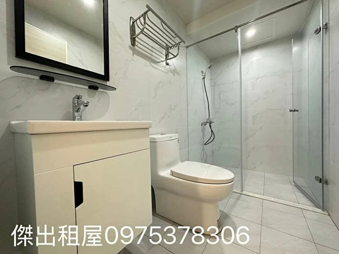 傑出租屋/全新一層2戶,可補助,獨洗 - Image 6