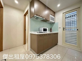 傑出租屋/全新一層2戶,可補助,獨洗 - Image 15