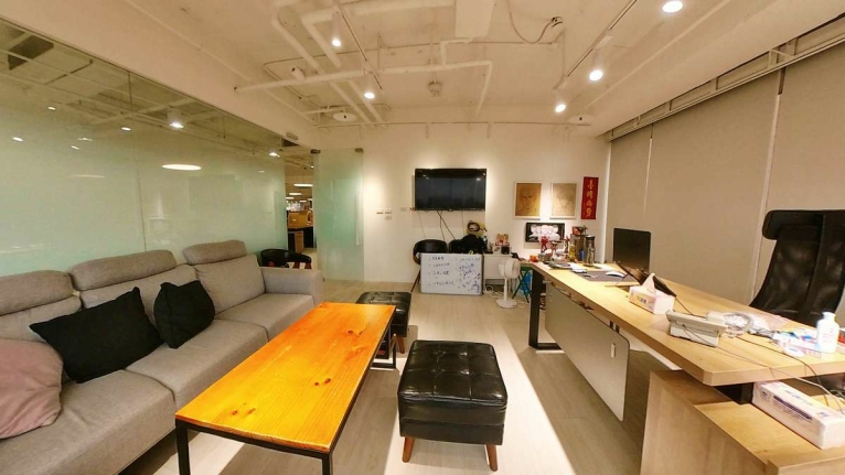 ☆捷運中山國中站☆一層一戶、漂亮設計空間、挑高門廳（第11張）