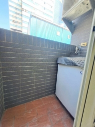 租補✨很新電梯套房✨採光佳.陽台獨洗曬*飲水機+子母車*室內好停機車✨（第12張）