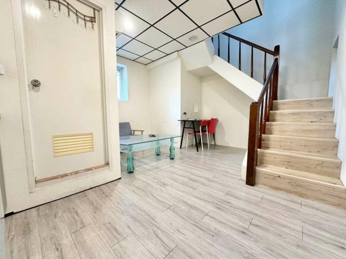 二房一廳🍀樓中樓🍀子母車🍀流理臺🍀地點絕佳🍀近百貨（第1張）