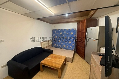 傑出租屋/夜市稀有電梯,獨洗,可寵可補助,垃圾集中（第1張）